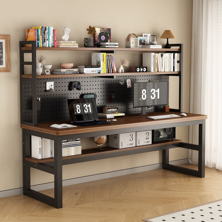 Multifunktionaler Arbeitsbereich mit Regal Karnz