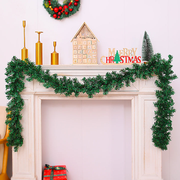 Weihnachtskranz aus Kunststoff Karnz