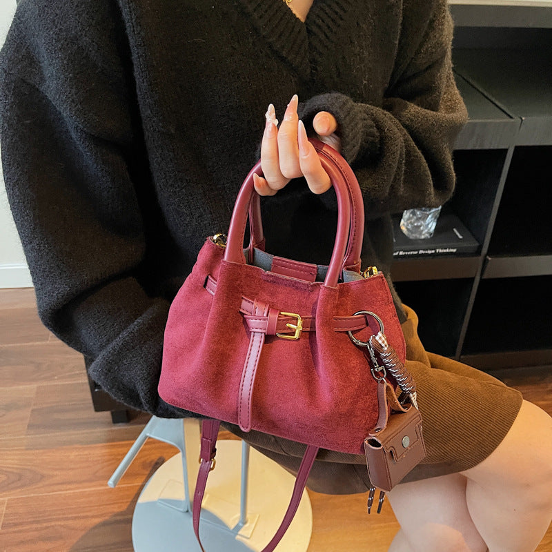 Elegante Wildleder Handtasche Karnz