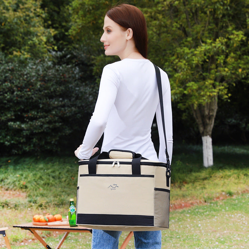 Isolierte Wochenend-Picknick-Kühltasche Karnz