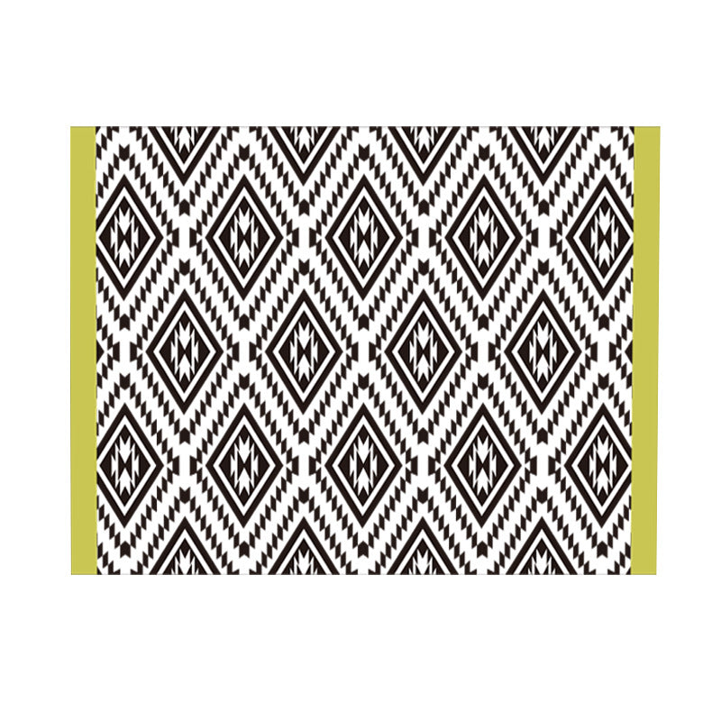 Geometrischer flachgewebter Wohnzimmerteppich mit Streifen- und Kachelmuster