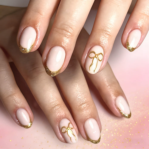 Elegante goldverzierte Press-On Nail Art Karnz