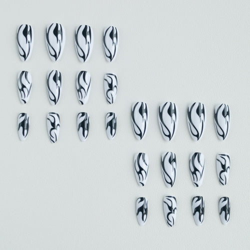 Künstlerisch von Flamme inspiriertes Stiletto-Nageldesign