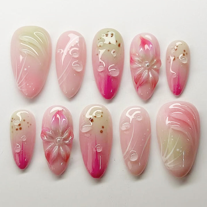 Künstlerisches Press-On Nagelset mit floralen Designs Karnz