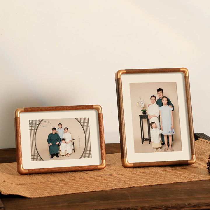 Stylischer Holzfotoanzeigerrahmen