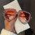 Damen luxuriöse Sonnenbrille mit glamourösem Strassrahmen Karnz