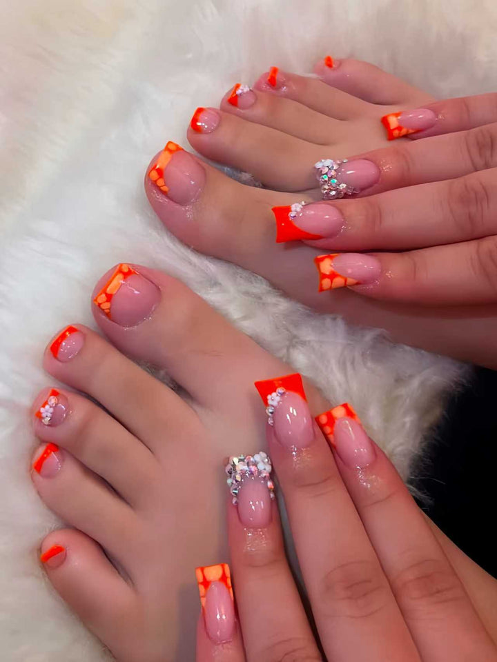 Luxe dekorative Press-On-Nagelverlängerungen Karnz
