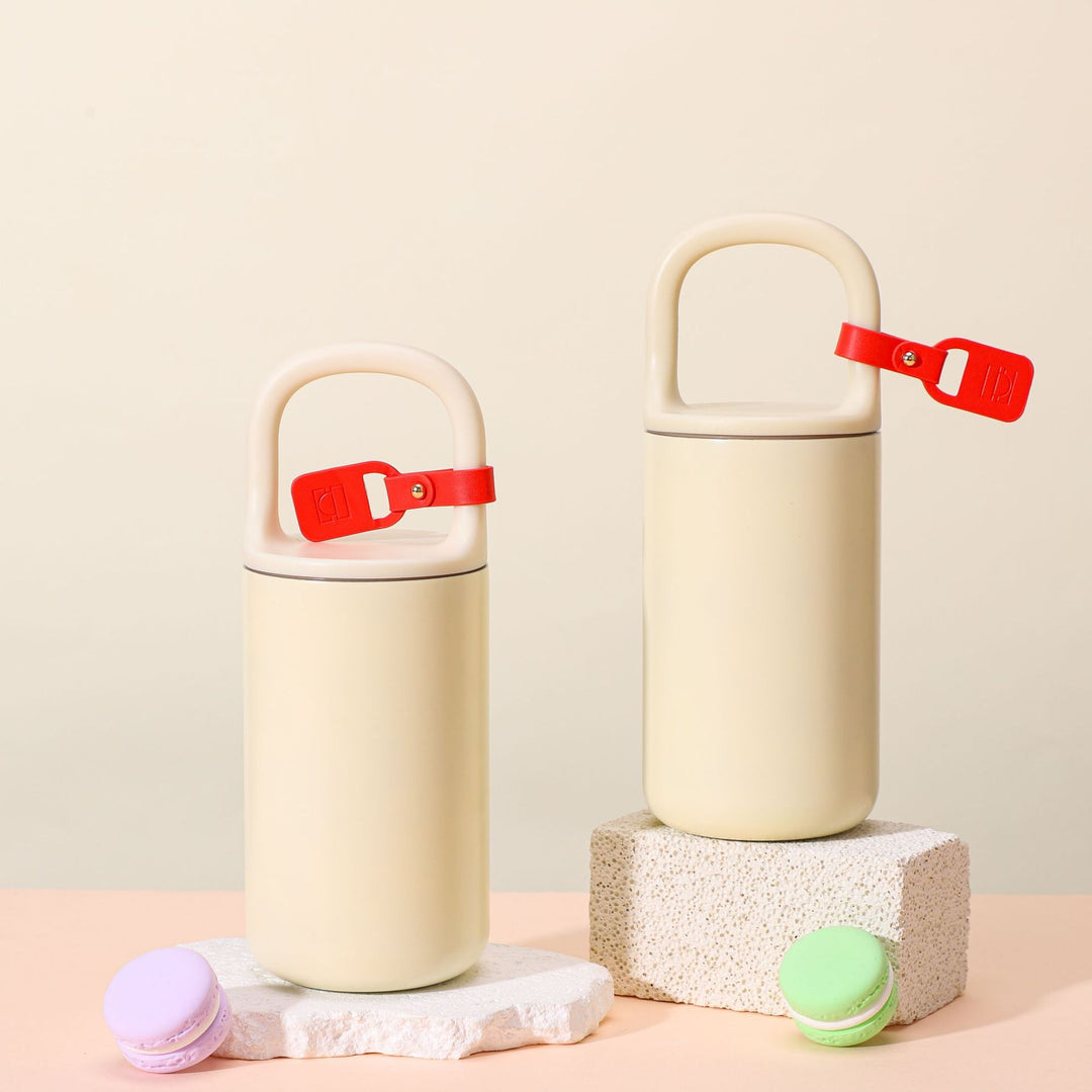Stilvolle isolierte Wasserflasche Karnz