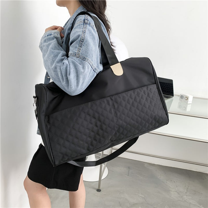 Stilvolle gesteppt Sport-Duffel-Tasche Karnz