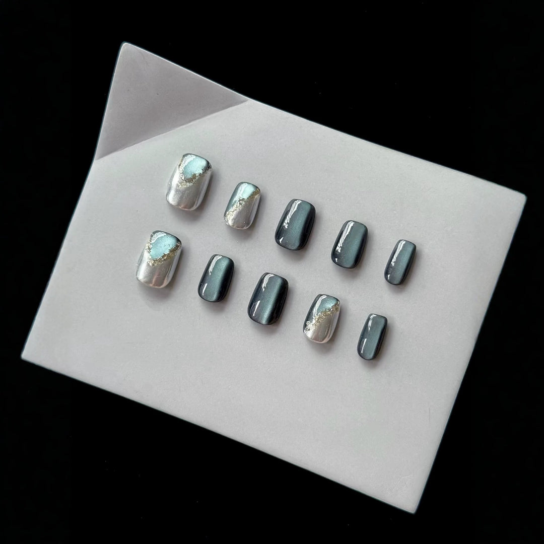 Press-On Nagelkunst-Set mit elegantem metallischen Finish
