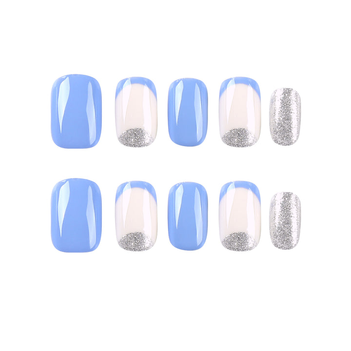 Kunstvolle Nagelspitzen mit Glitzerverzierung Karnz