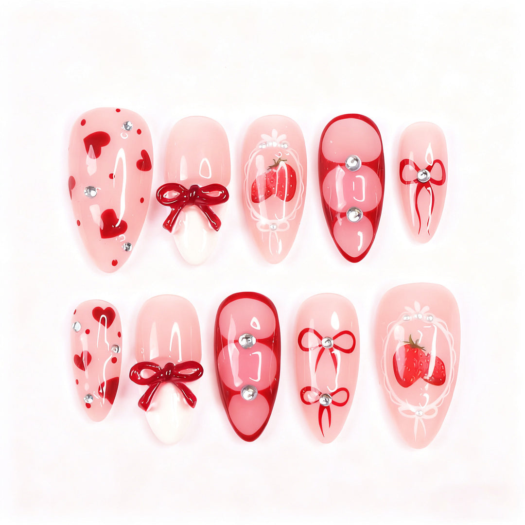 Dekorative Erdbeer-Themen Press-On Nagelspitzen Karnz