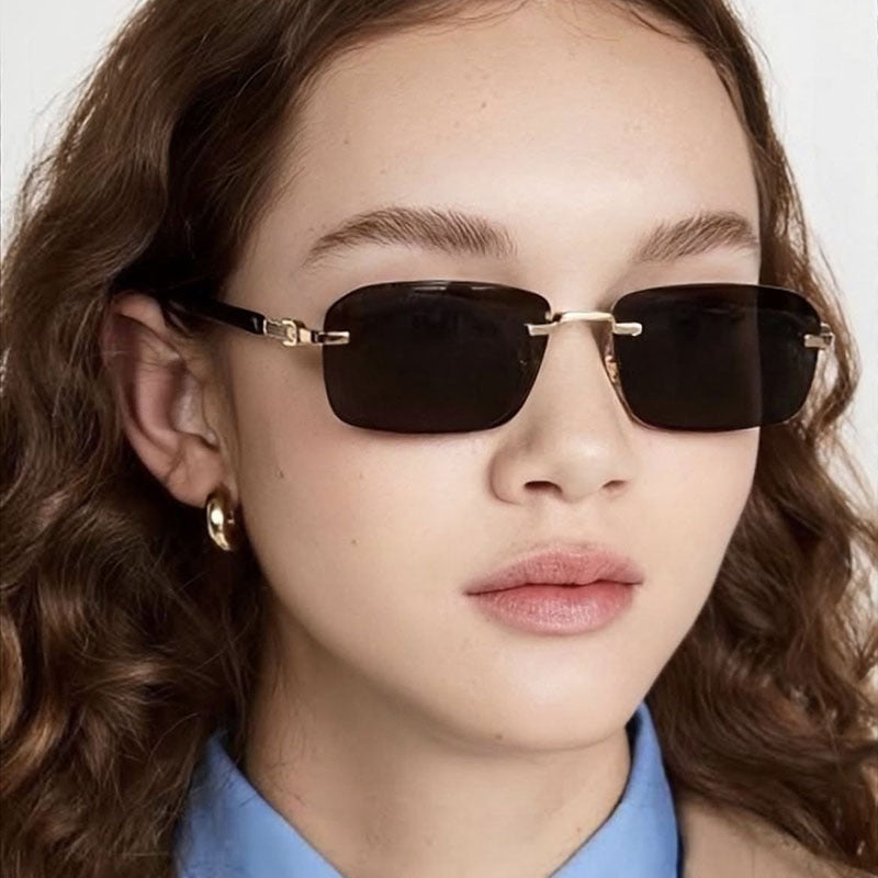 Damen Sonnenbrille mit elegantem Metallrahmen und stilvollen Holzdetails Karnz