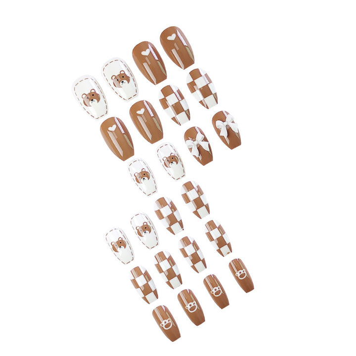 Kunstvolle Nagelmodellage Karnz