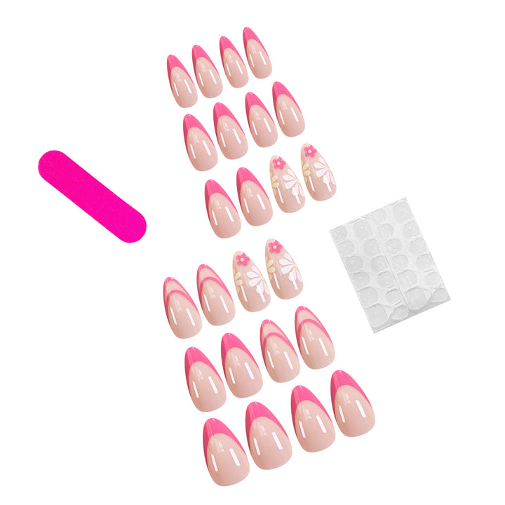 Kunstvolle und kreative Nagelspitzen Karnz