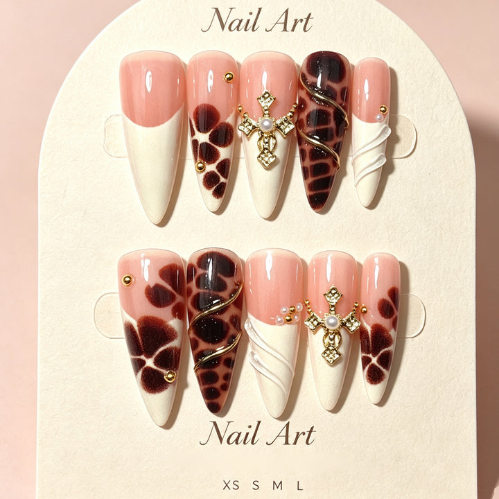 Künstlerisches Nagelschmuckset