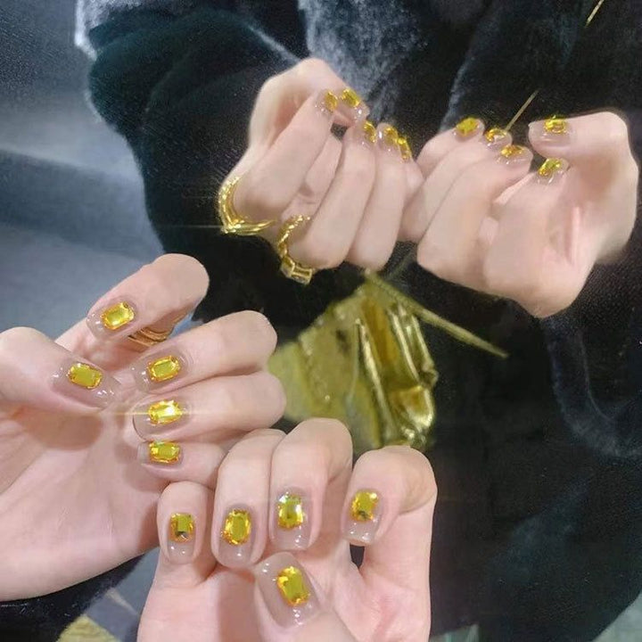 Premium Dekorative Press-On Nagelset mit Edelsteinakzenten Karnz