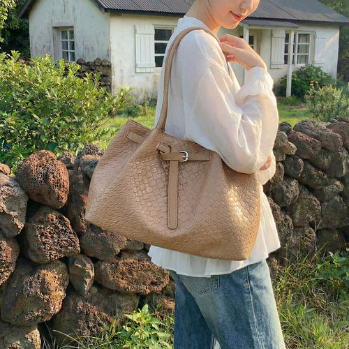 Texturiertes Leder Tote Bag Karnz