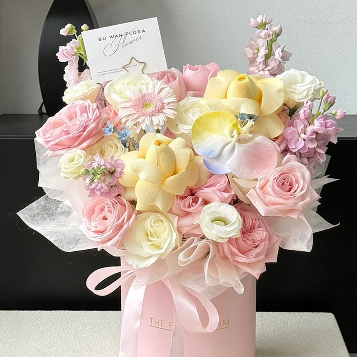 Elegante Künstliche Blumenstrauß Anordnung