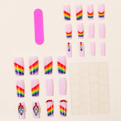 Glamorous Regenbogen-inspirierte Nail Art Extensions Karnz