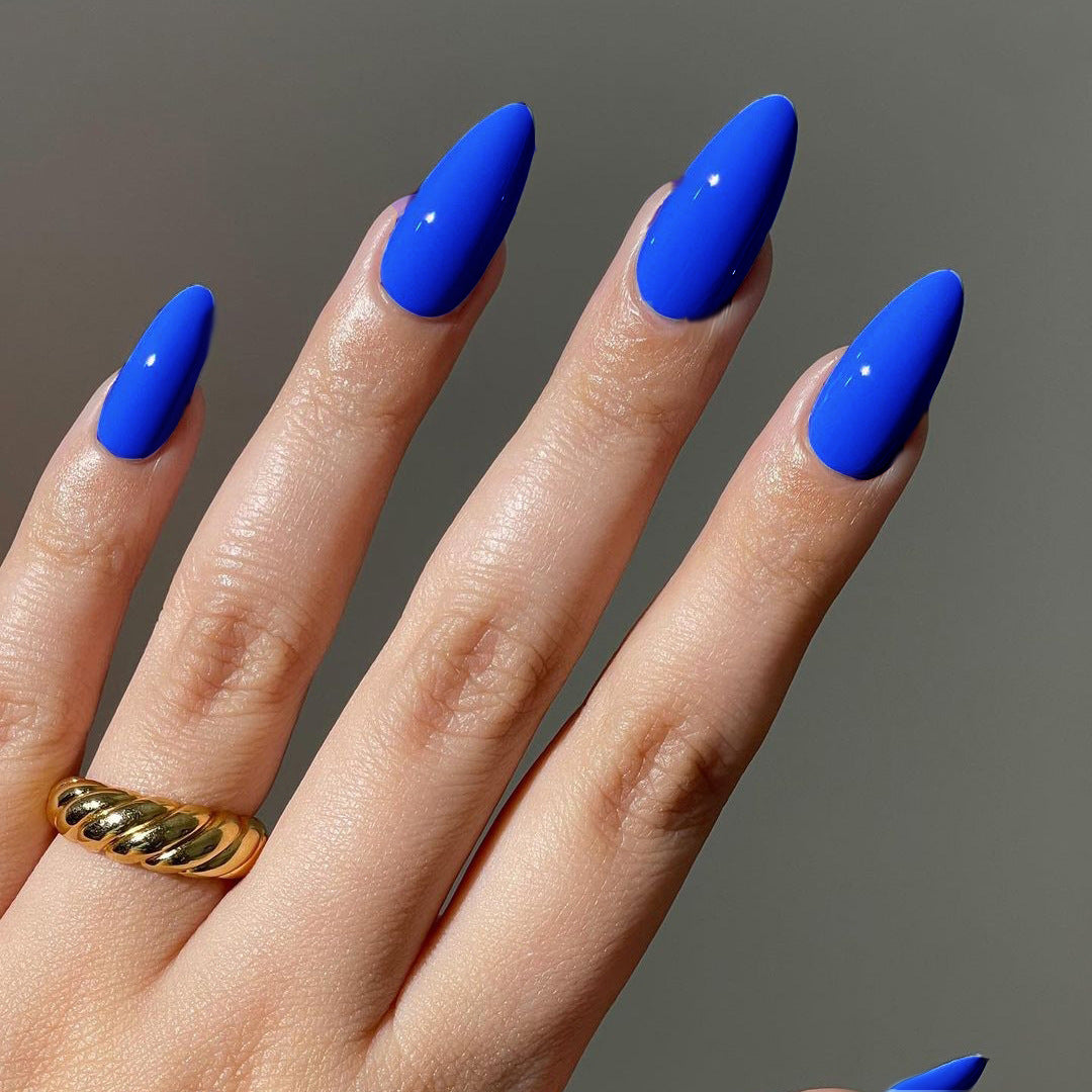 Skulptierte Press-On Nagelspitzen Karnz