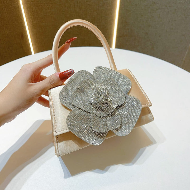 Blumenverziertes Satin-Handtasche
