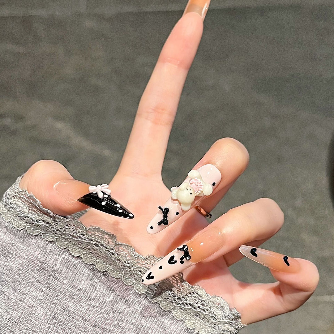 Kreative 3D-Charakter-Themen Druck-on Nagelkunst Karnz