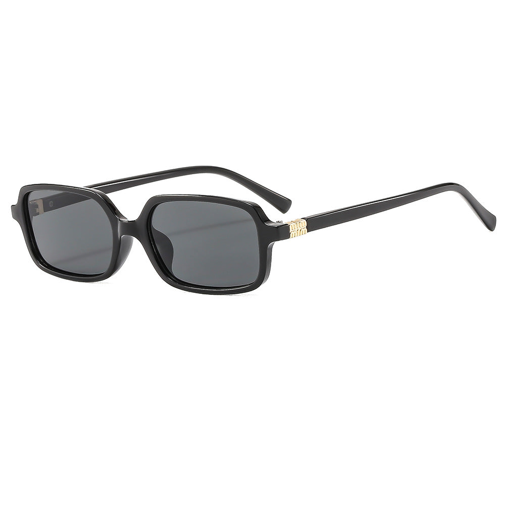 Damen modische Sonnenbrille mit elegantem Kunststoffrahmen und ausgefallenem Design Karnz