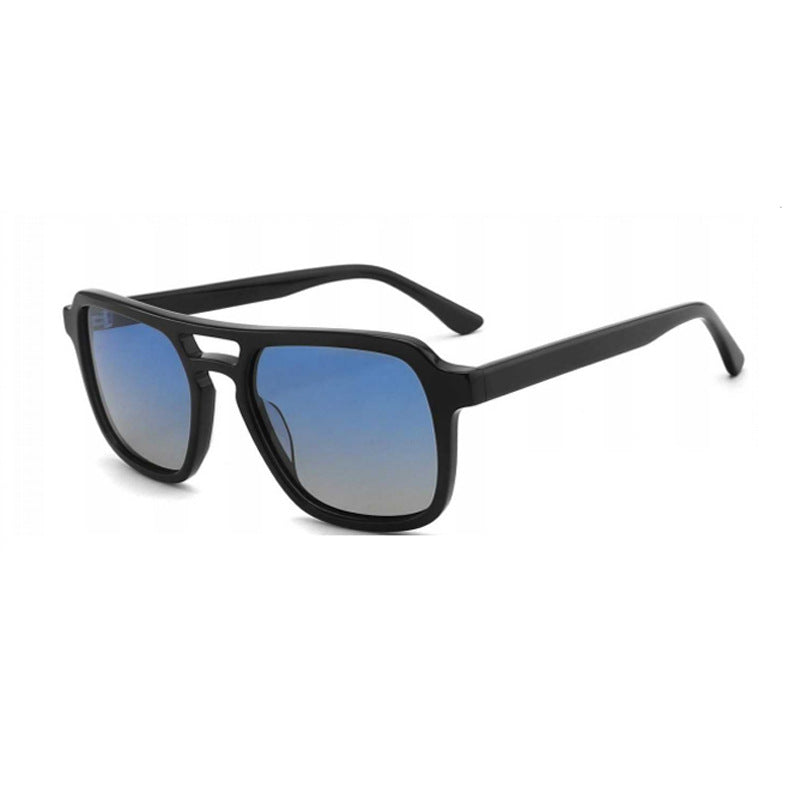 Damen Sonnenbrille mit robustem, stilisierten Kunststoffrahmen und harmonisch verlaufenden Gläsern Karnz