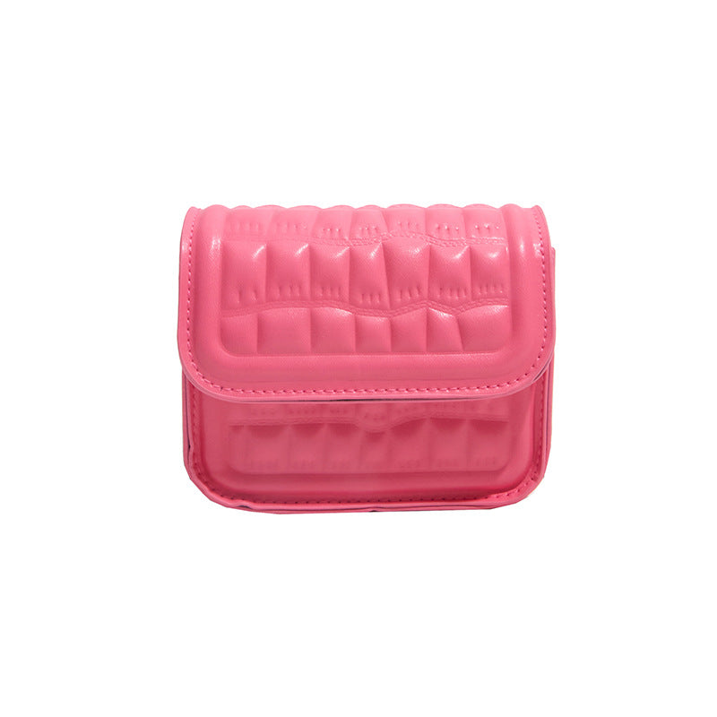 Texturiert gesteppte Mini-Crossbody-Tasche Karnz