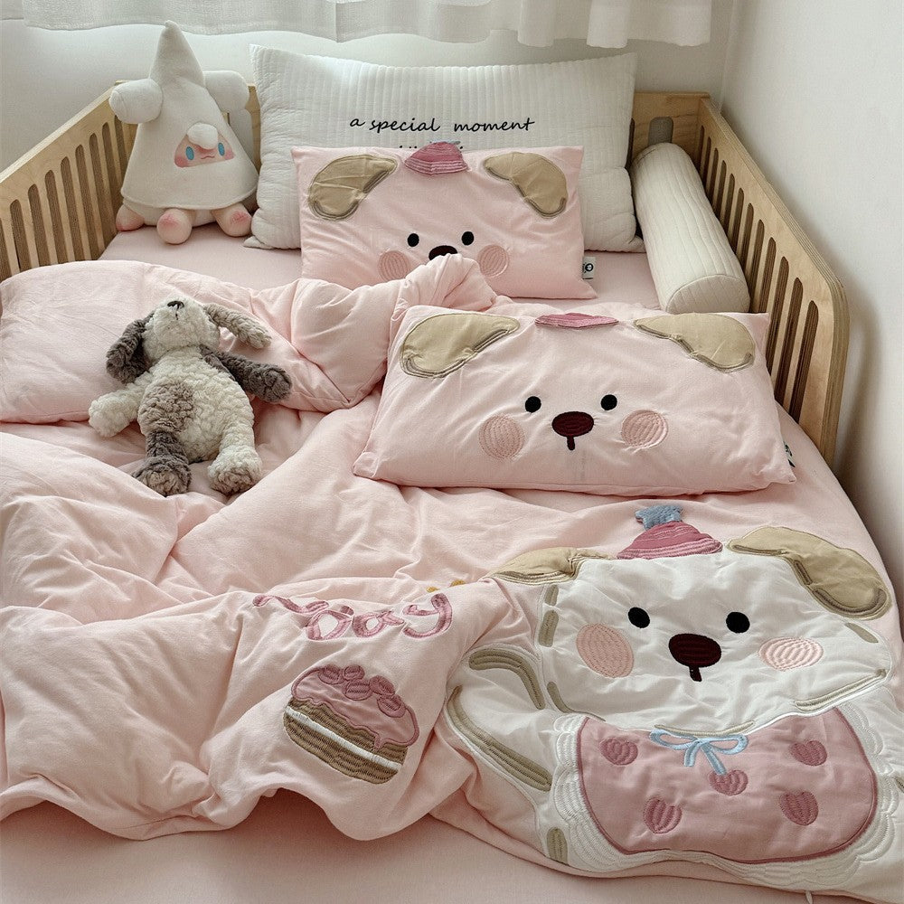 Kinderbettwäsche-Set mit gesticktem Bärenapplikation und Kuscheloptik