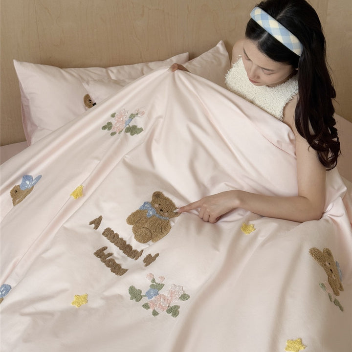 Bestickte Chenille Cartoon Bettwäsche Set mit plüschigem Akzentkissen