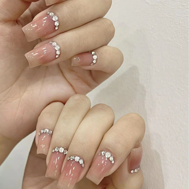 Elegantes Strass Akzent Nagelkunst Set