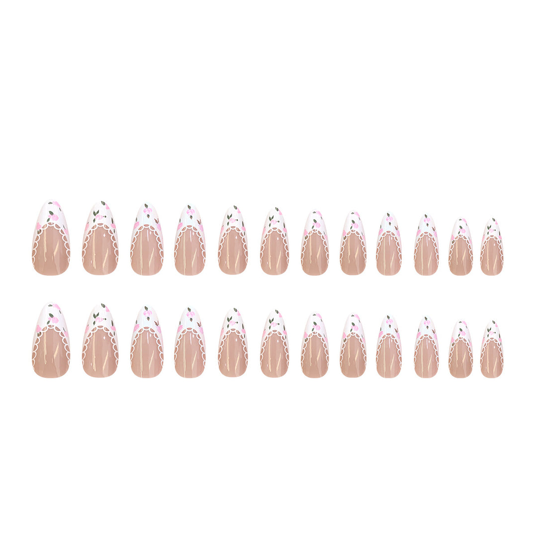 Exquisites Nageldesign Karnz