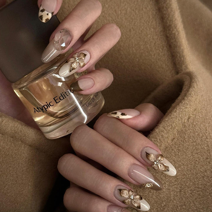 Kunstnagelspitzen mit Elegantem 3D-Design Karnz