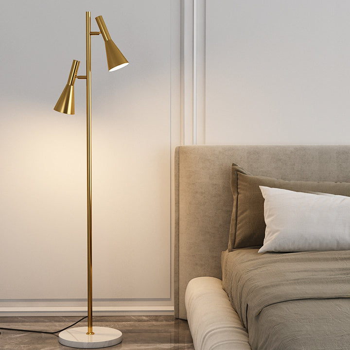Verstellbare Stehlampe mit doppelten Schirmen