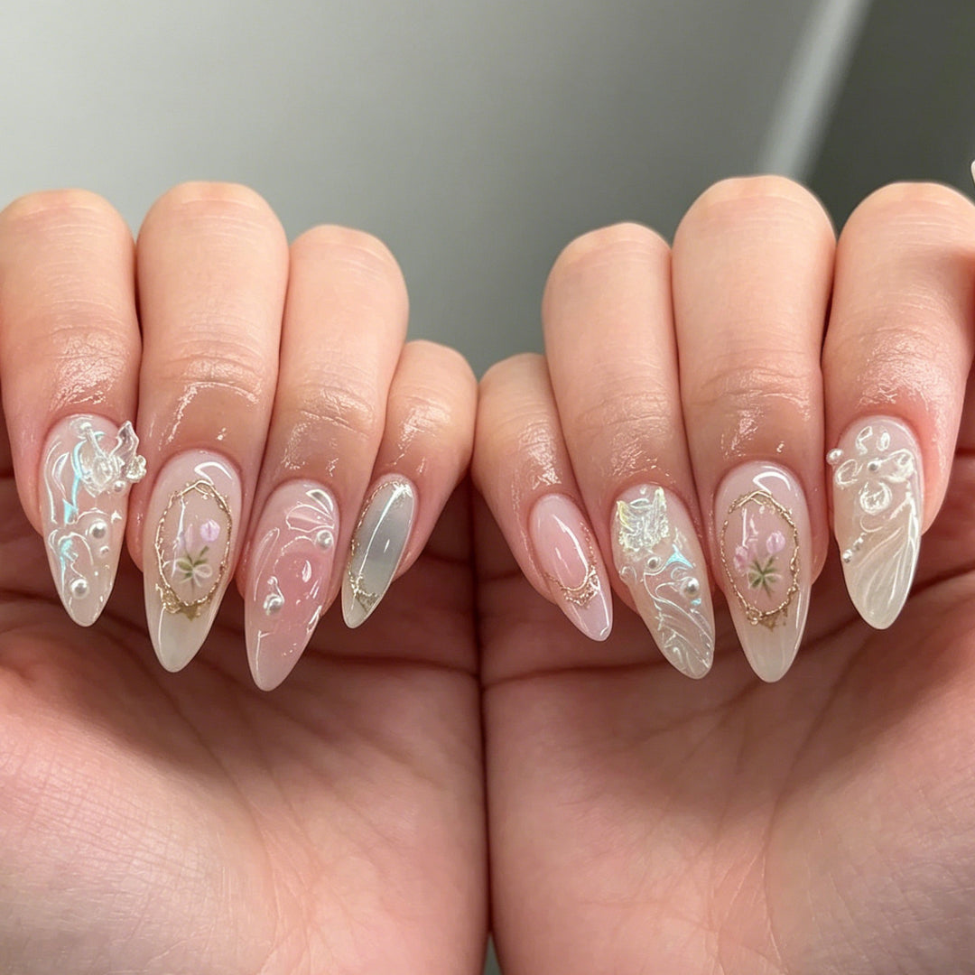Elegante dekorative Gel-Nagelverzierung Karnz