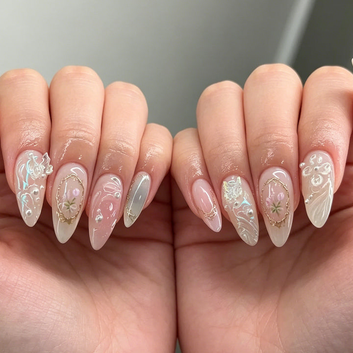 Elegante dekorative Gel-Nagelverzierung Karnz