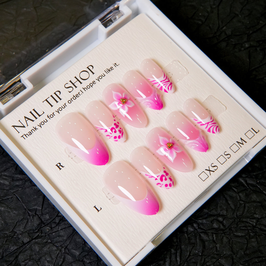 Künstlerische florale Druck-Nagelverstärkungen