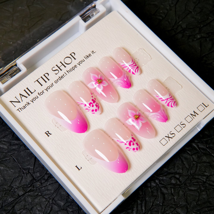 Künstlerische florale Druck-Nagelverstärkungen