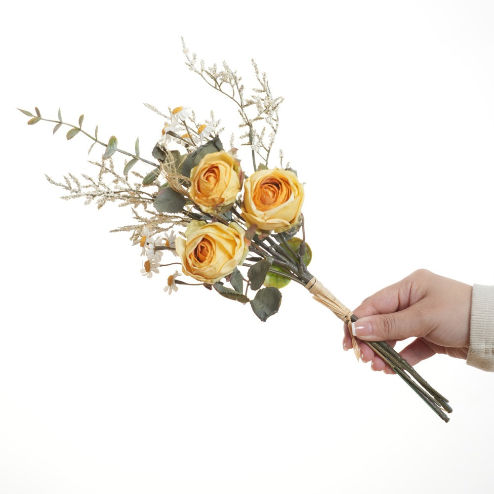 Elegante Stoff Blumenstrauß