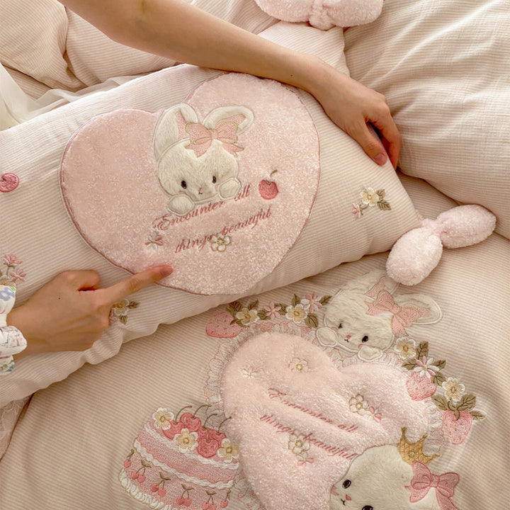 Plüsch Applikation Hase Satin Bettbezug Set mit zarter Spitzenborte