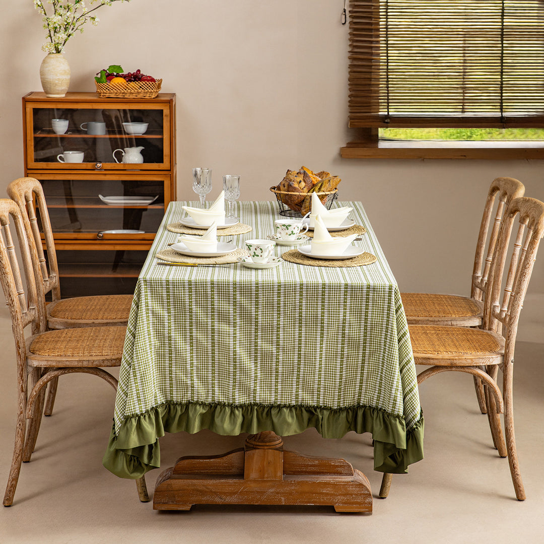 Rechteckige Tischdecke mit Rüschenbordüre und Vichy-Karo-Struktur Karnz