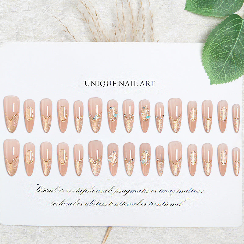 Kunstnagelset mit elegantem Gold-Glitzer-Design Karnz