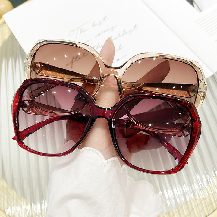 Damen oversized Sonnenbrille im eleganten Schmetterlingsdesign Karnz