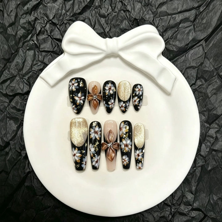 Florales Glam Nagelkunst Set