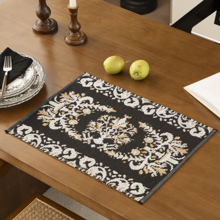 Wendbarer gewebter Teppichläufer mit ornamentaler Jacquard‑Struktur Karnz