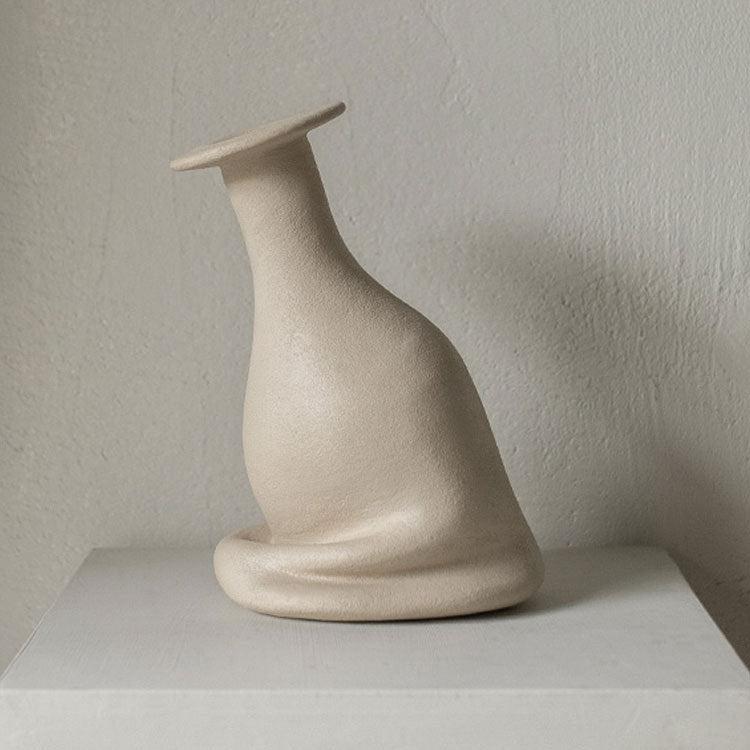 Künstlerische gebogene dekorative Vase