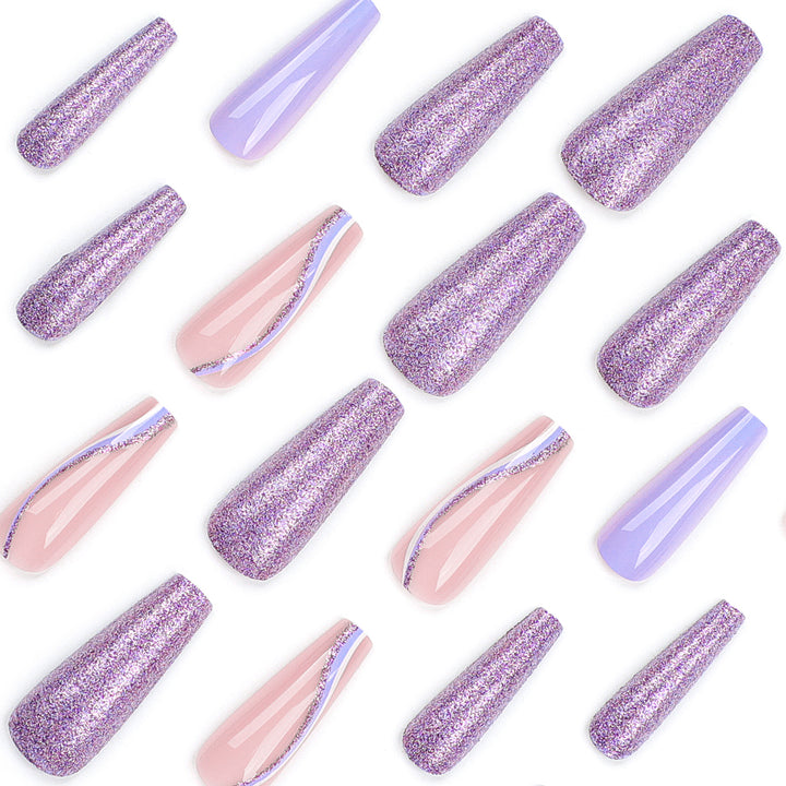 Glamouröse Stiletto-Nägel mit Glitzer- und Ombre-Design Karnz