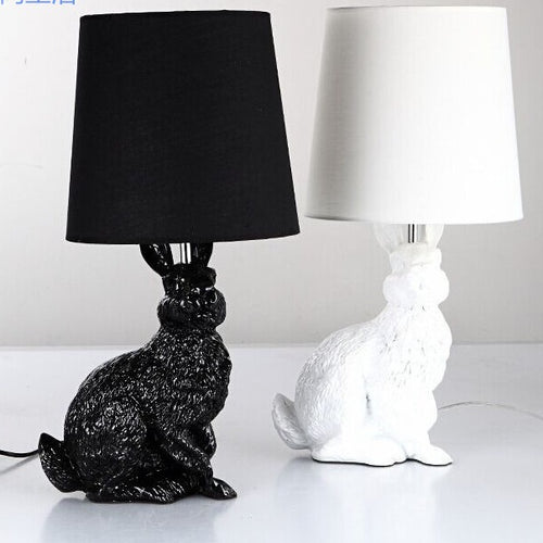 Skulpturale Kaninchen Tischlampe